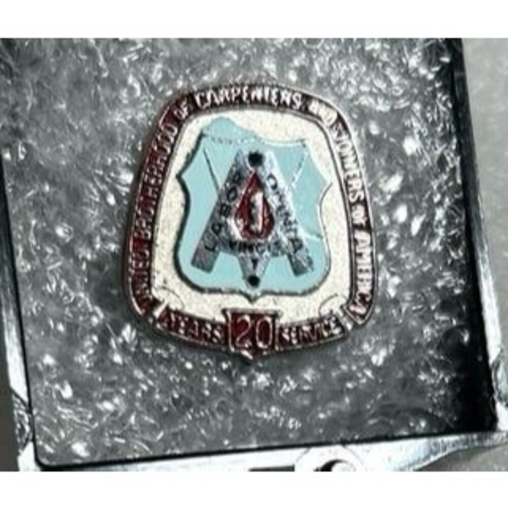 Brotherhood of Carpenters Union 20 Year Pin w/box